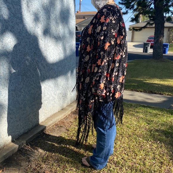 Vintage Torrid Floral Kimono - Picture 6 of 7